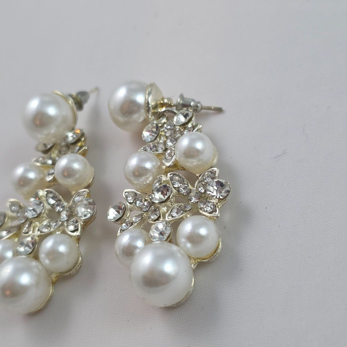 Orecchini pendenti & Orecchini a lobo: Elegante Ohrstecker Perlen Strass        650 – Usato da Wald ZH venduto da Martin79