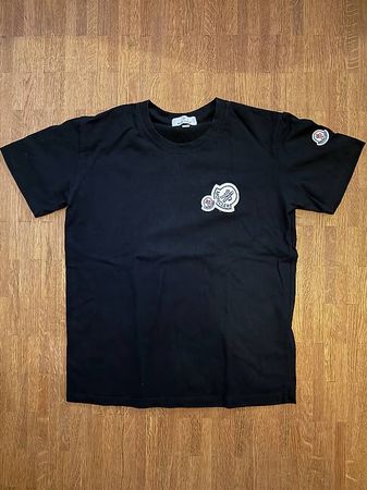 T-Shirt Moncler, Taille M, parfait état