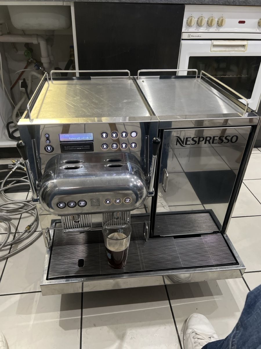 Nespresso Kaffeemaschinen & Espressomaschinen: Nespresso Aguila 200 – Gebraucht aus Carouge GE von Alf21alf 1