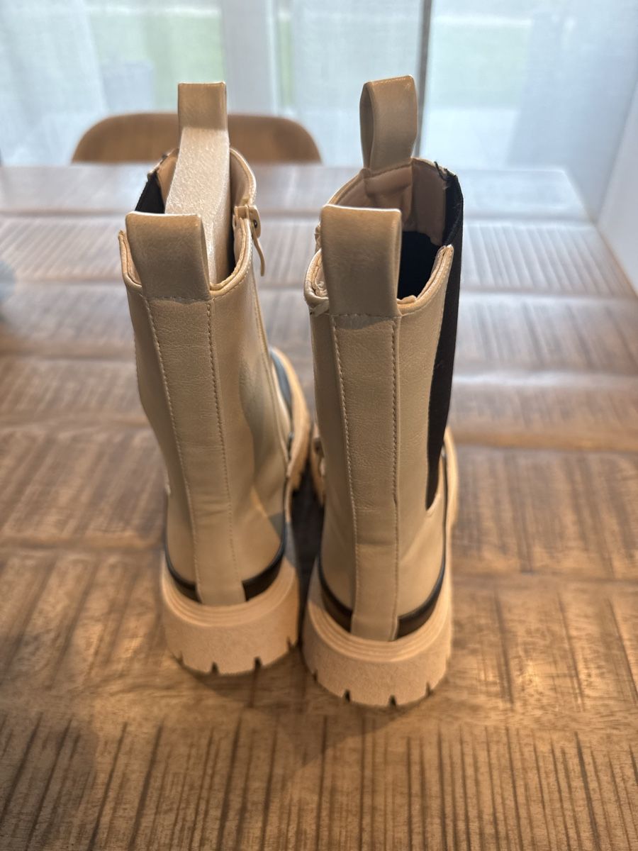 Scarpe da donna: Stiefel Beige Schwarz Grösse 36 – Usato da Selzach venduto da romanstraumann 2