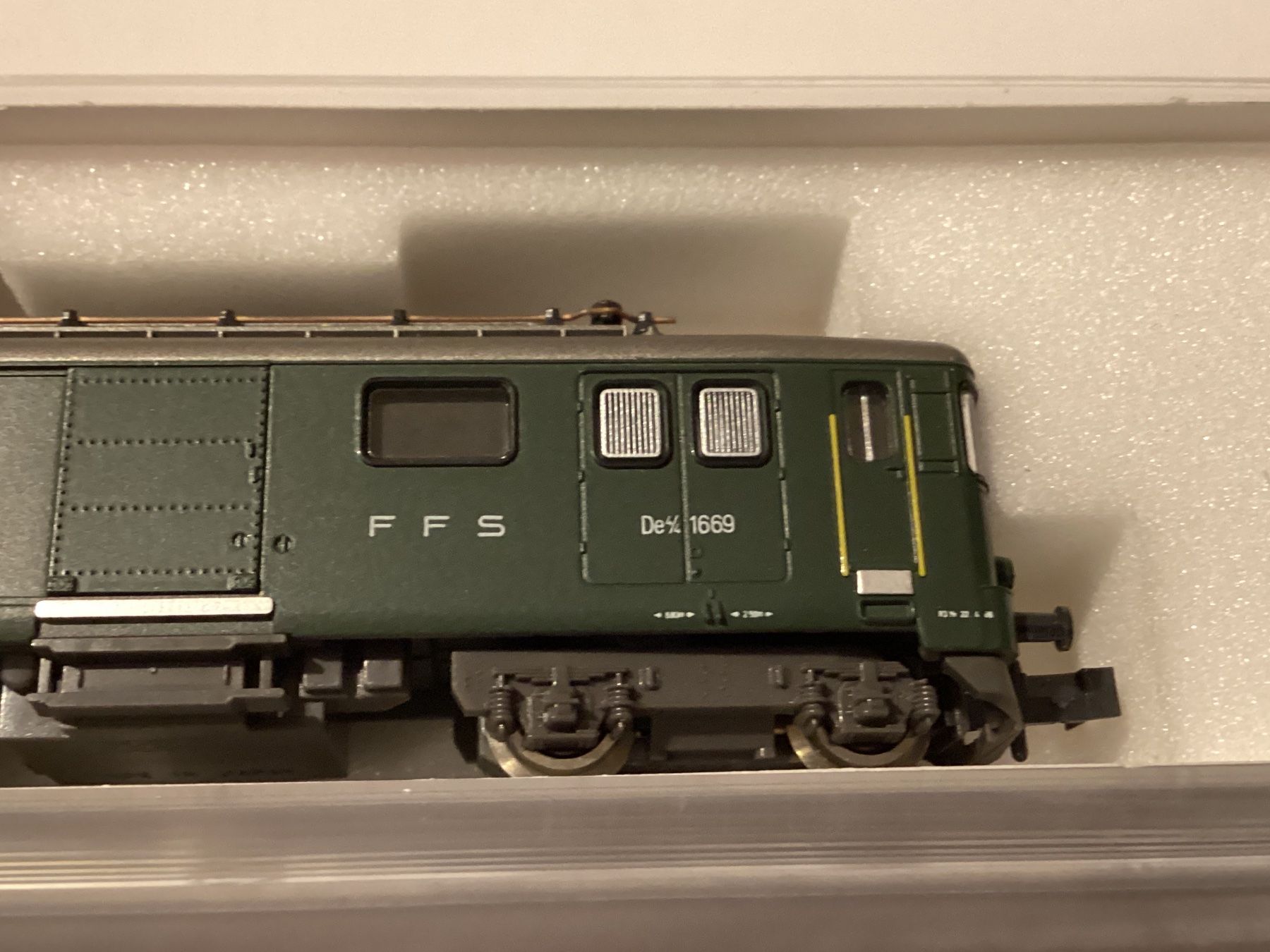 Hobbytrain Modellini di ferrovie: Hobbytrain De 4/4 1669 SBB 1:160 – Usato da Effretikon venduto da simtek_de 4