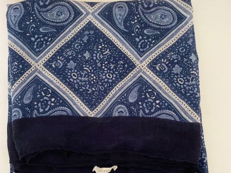 Carré foulard bleu batik état neuf Springfield