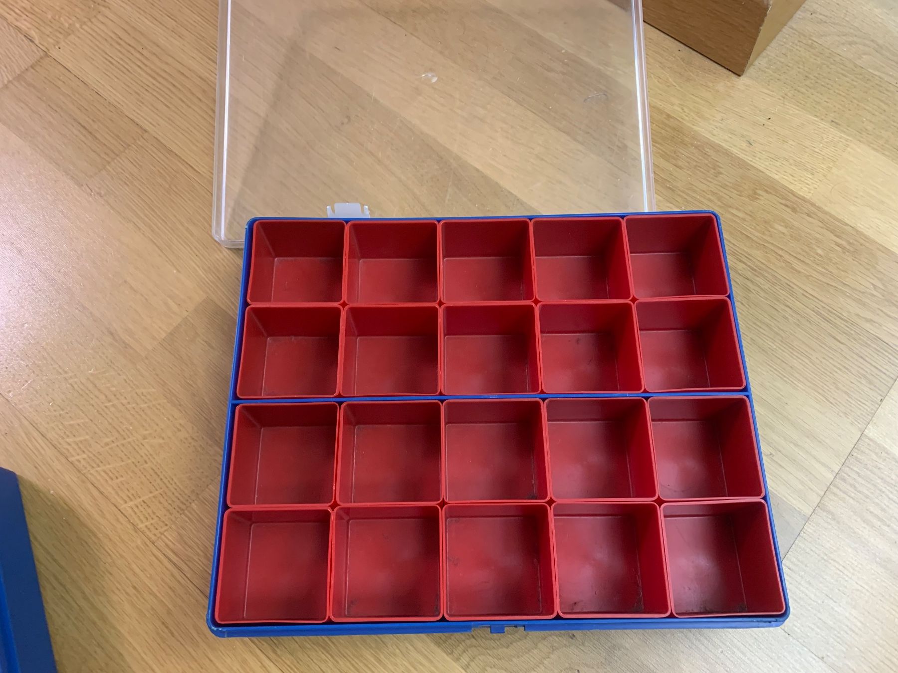 Contenitori & Simili: Warhammer Bitz Box Sortierungs-Koffer – Difettoso da Winterthur venduto da Compiorg 1