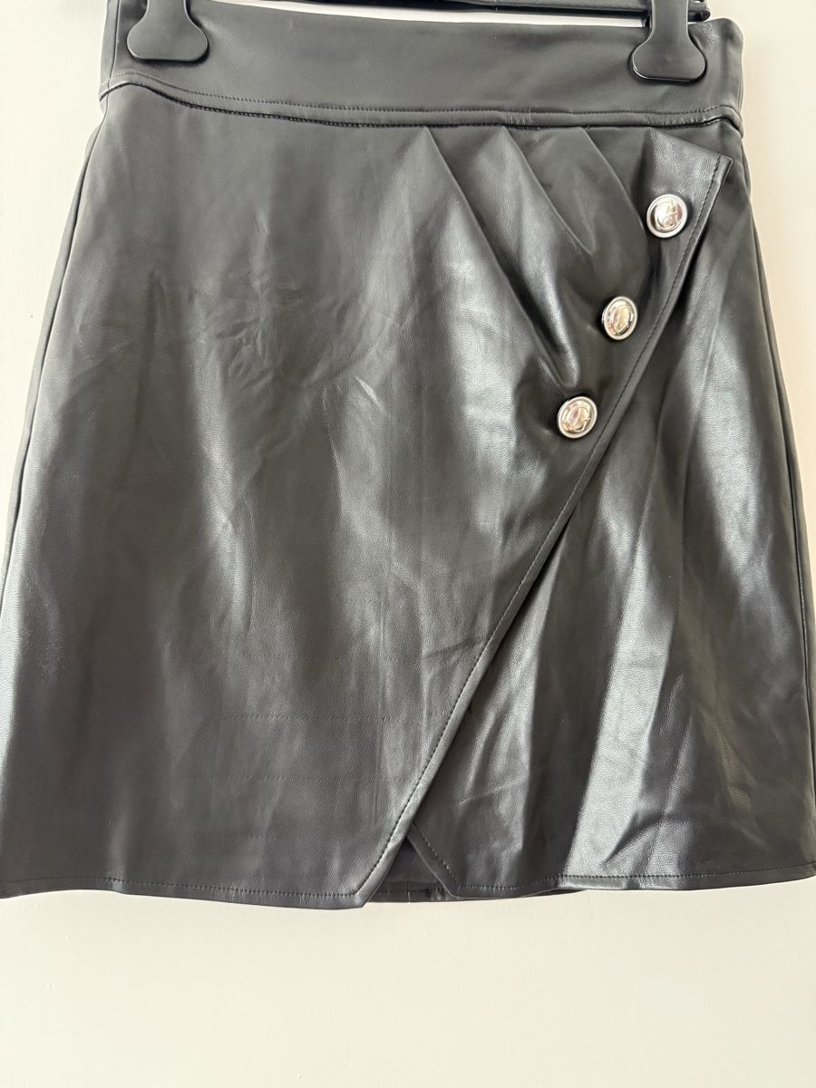 Gonne: Guess – Usato da visp venduto da Kmemo1