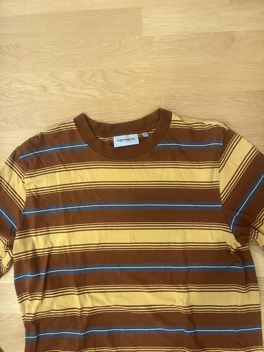 Carhartt Maglioni & Felpe: Carhartt striped long sleeve Shirt – Usato da Winterthur venduto da 3mi_2kpf
