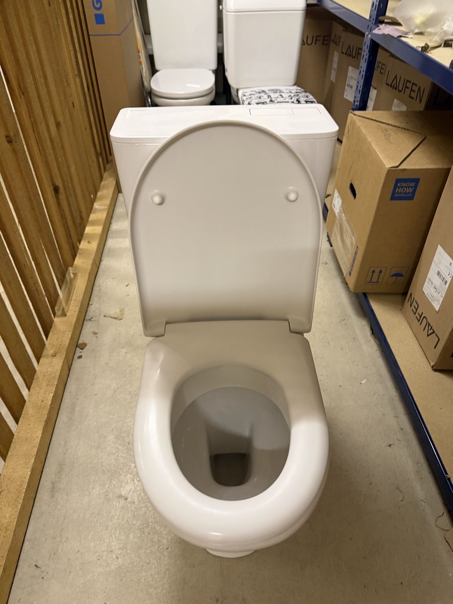 Laufen WC: stand wc laufen S 15 – Usato da sargans venduto da arbon- 1