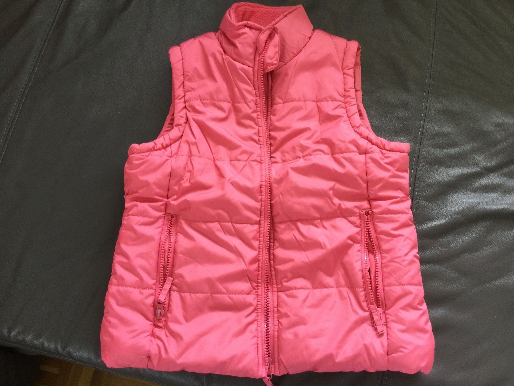 Altro abbigliamento per bambina: Gilet Altrosa – Usato da Horw venduto da Benny017