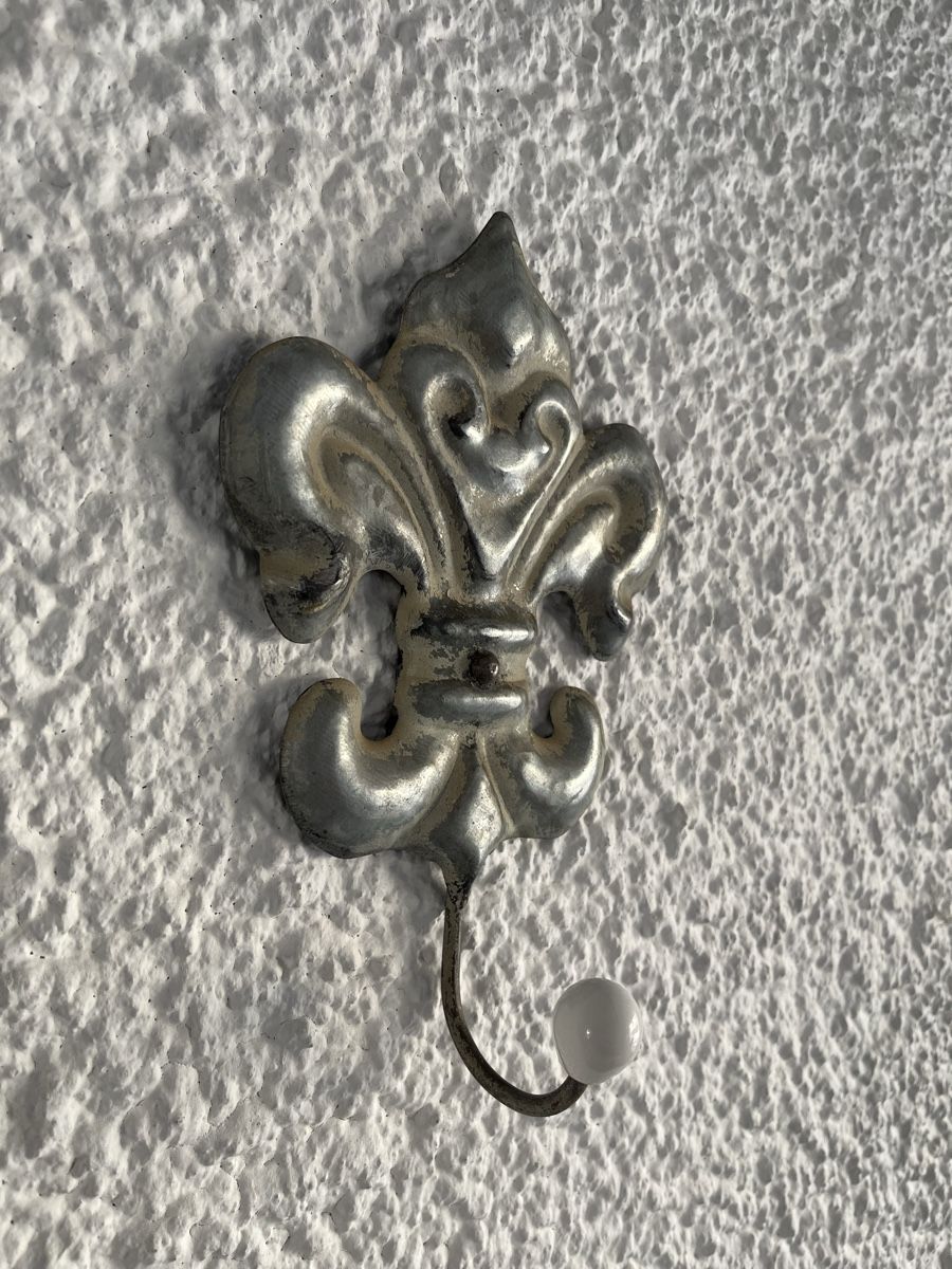 Ferramenta: Wandhaken / Fleur de Lis – Usato da Wetzikon ZH venduto da seli03 2