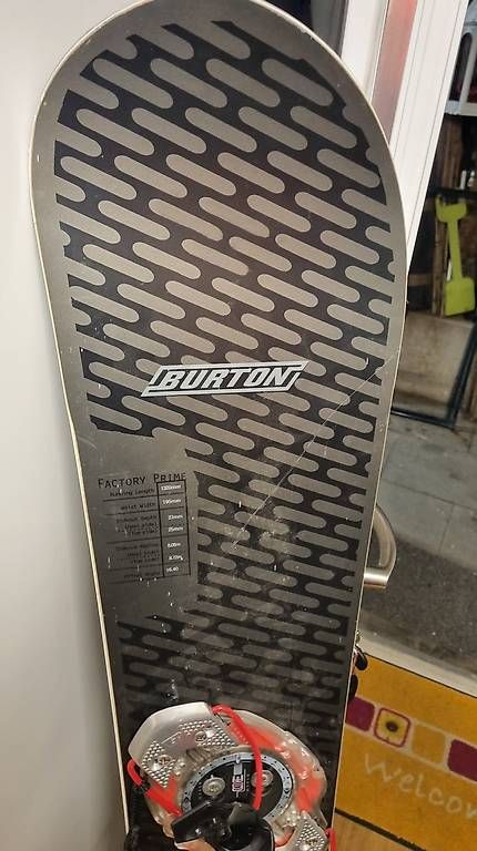 Board: Altes snowboard  – Usato da Greifensee venduto da Thomy_008 2