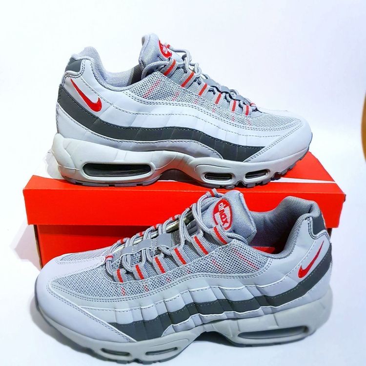 Nike air max 95 Essential Gr.42 NEU Comprare su Ricardo