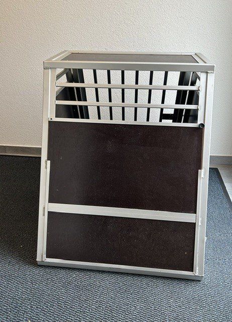 Gabbie, trasporto & Sicurezza: Hundebox / Transportbox mit Notausstieg – Usato da Inwil venduto da nalusurf 2