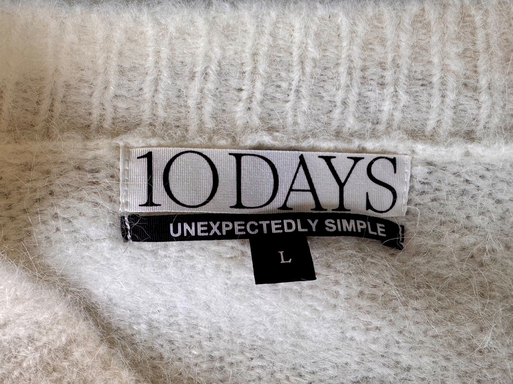 Maglioni & Felpe: Kuschelig warmer oversized Pullover Weiss Gr. L 10days – Usato da Rothrist venduto da Fondgruebe 4