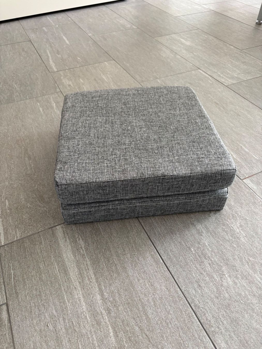 Hocker: Hocker, klappbar – Gebraucht aus Wetzikon ZH von XERA02 9