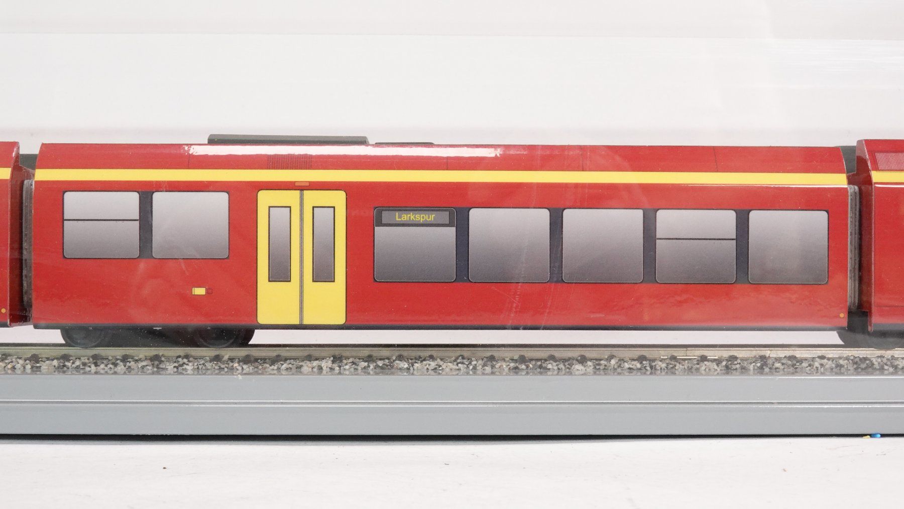 Modellini di ferrovie: e6 Stadler Rail Smart Prototyp Californien ca. Spur S – Usato da Thun venduto da evinka_gmbh 2