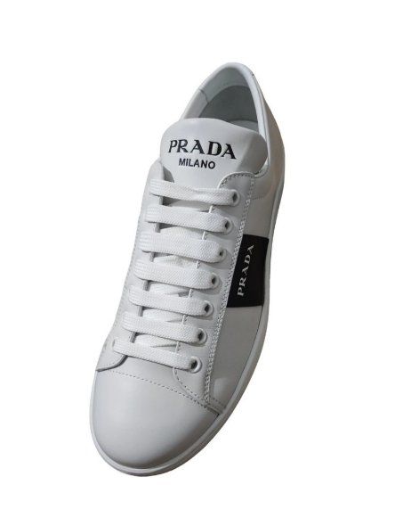 Prada Scarpe da donna: Neue Prada Damen Sneaker weiss Gr. 39 – Nuovo (secondo la descrizione) da Schindellegi venduto da Samy2015