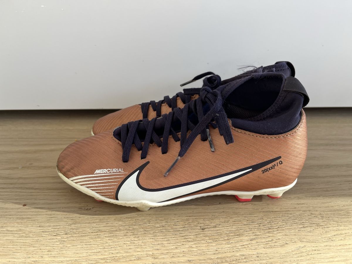 Nike Scarpe per ragazzi: Fussballschuhe Kind Nike – Usato da Wetzikon ZH venduto da joc_p8jn