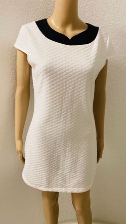 Schönes Chices Kleid Gr S weiss/schwarz