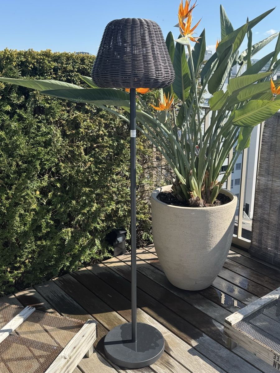 Lampade: Stehlampe Outdoor – Nuovo (secondo la descrizione) da Basel venduto da AVLiving