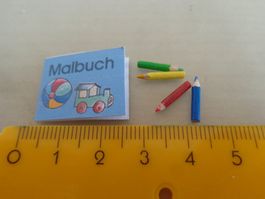 Malbuch mit Stiften für das Puppenhaus/Laden