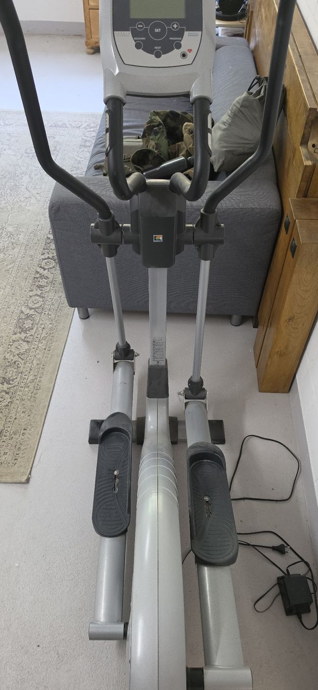 Kettler Vélos d'appartement: Kettler Crosstrainer CTR 3 – D'occasion à Bern par Feuerherd 2