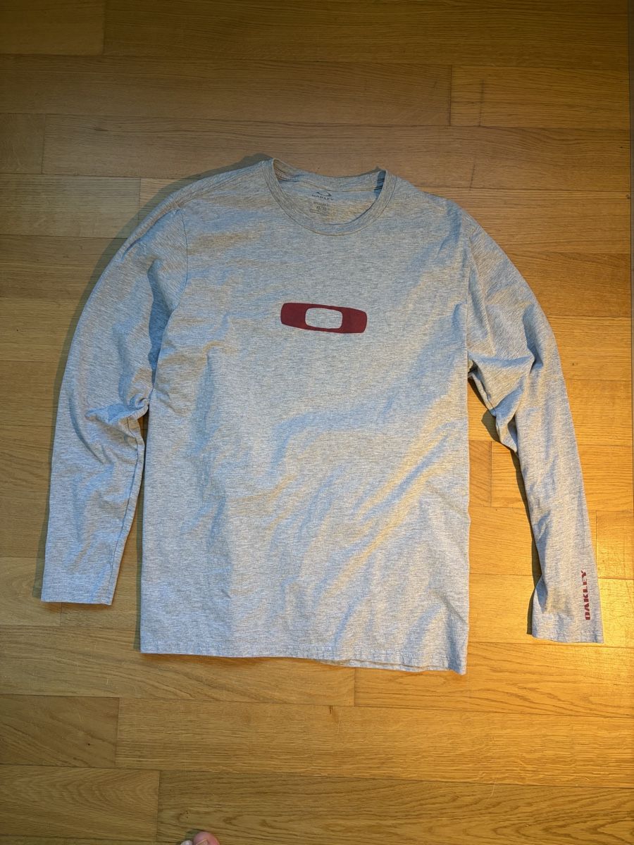 Oakley Pullover & Sweatshirts: Oakley Langarm Shirt Grau Gr. XL – Neu (gemäss Beschreibung) aus Zollikerberg von dcapshop