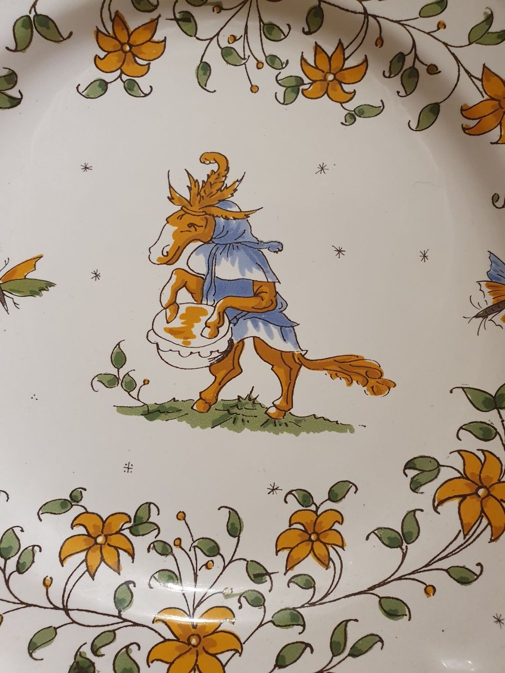 Piatti: Assiette Vieux Moustiers 26cm – Usato da Yverdon-les-Bains venduto da somiou 1