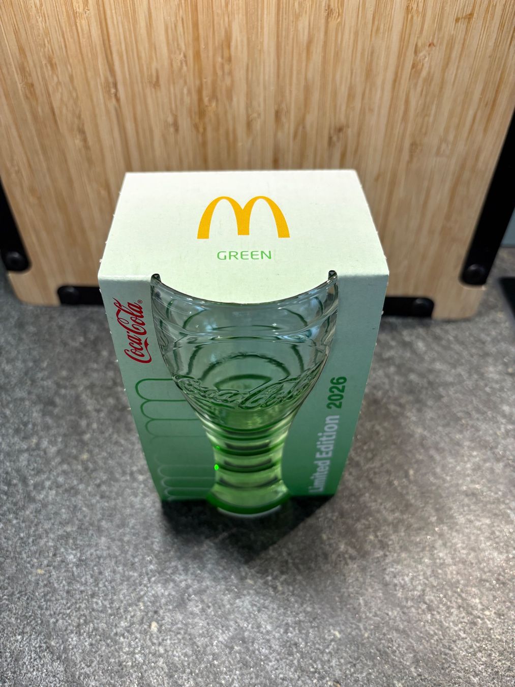 Mc Donald's Bicchieri: McDonalds Glas 2026 grün – Nuovo e nell'imballaggio originale da Kerzers venduto da chassotce