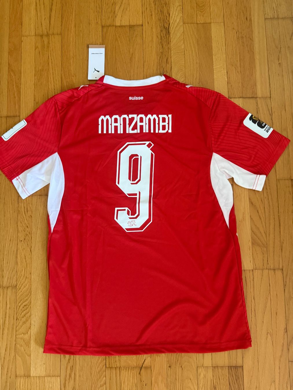 Camicie: Schweiz Johan Manzambi Trikot #9 - L – Nuovo e nell'imballaggio originale da Zürich venduto da PMJ-Shop