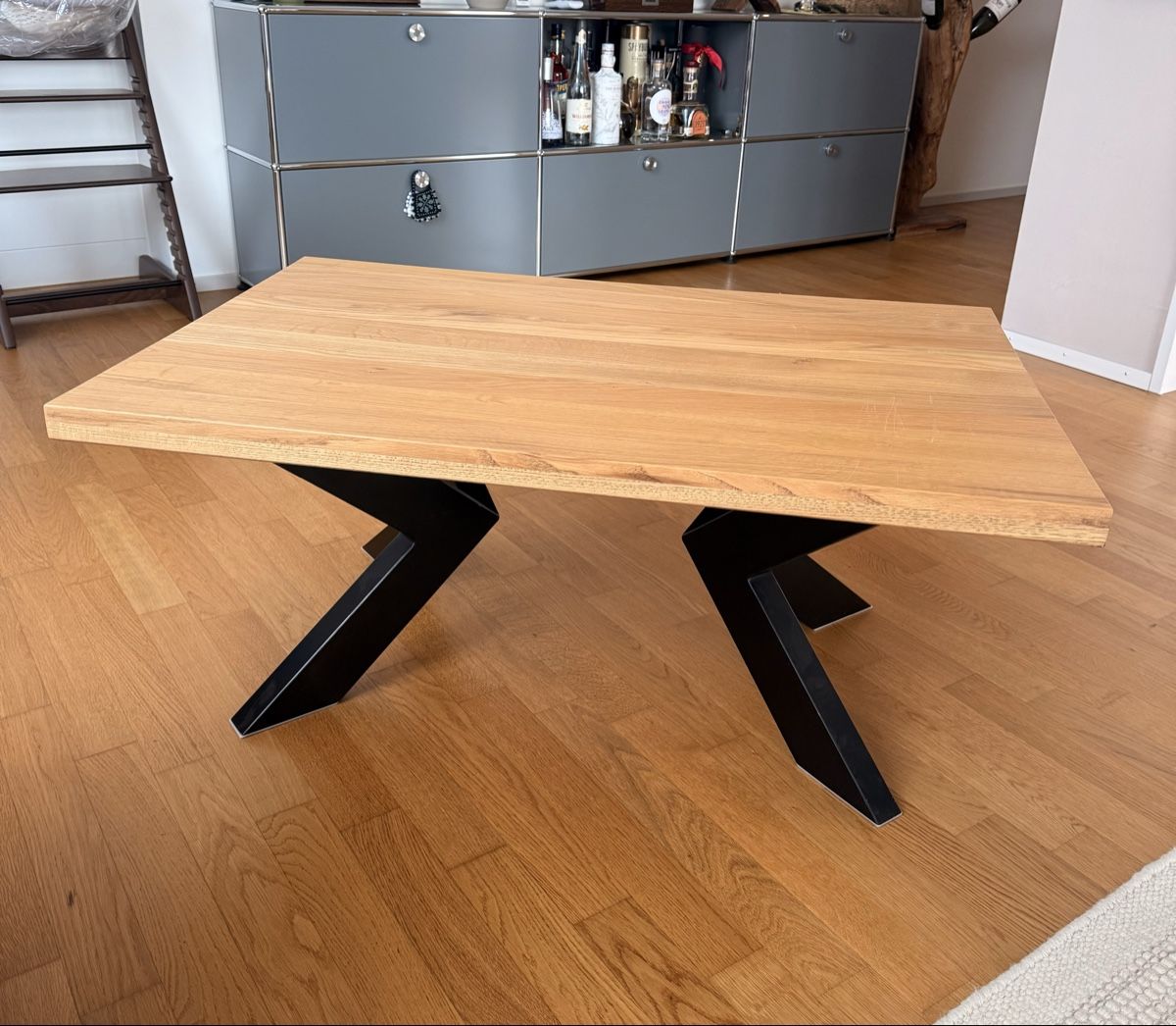 Tavoli: Couchtisch Massivholz / Metall  – Usato da Zürich venduto da ab3930 1
