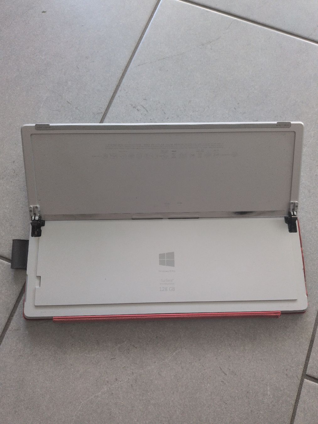 Microsoft Tablet PC: Microsoft Surface Pro 3 128GB – Gebraucht aus Seengen von rom_z2gc 1