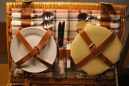 Weidenpicknickkorb