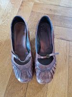 Braune Vintage-Pumps mit Riemchen, Gr. 38, Herbst-Look