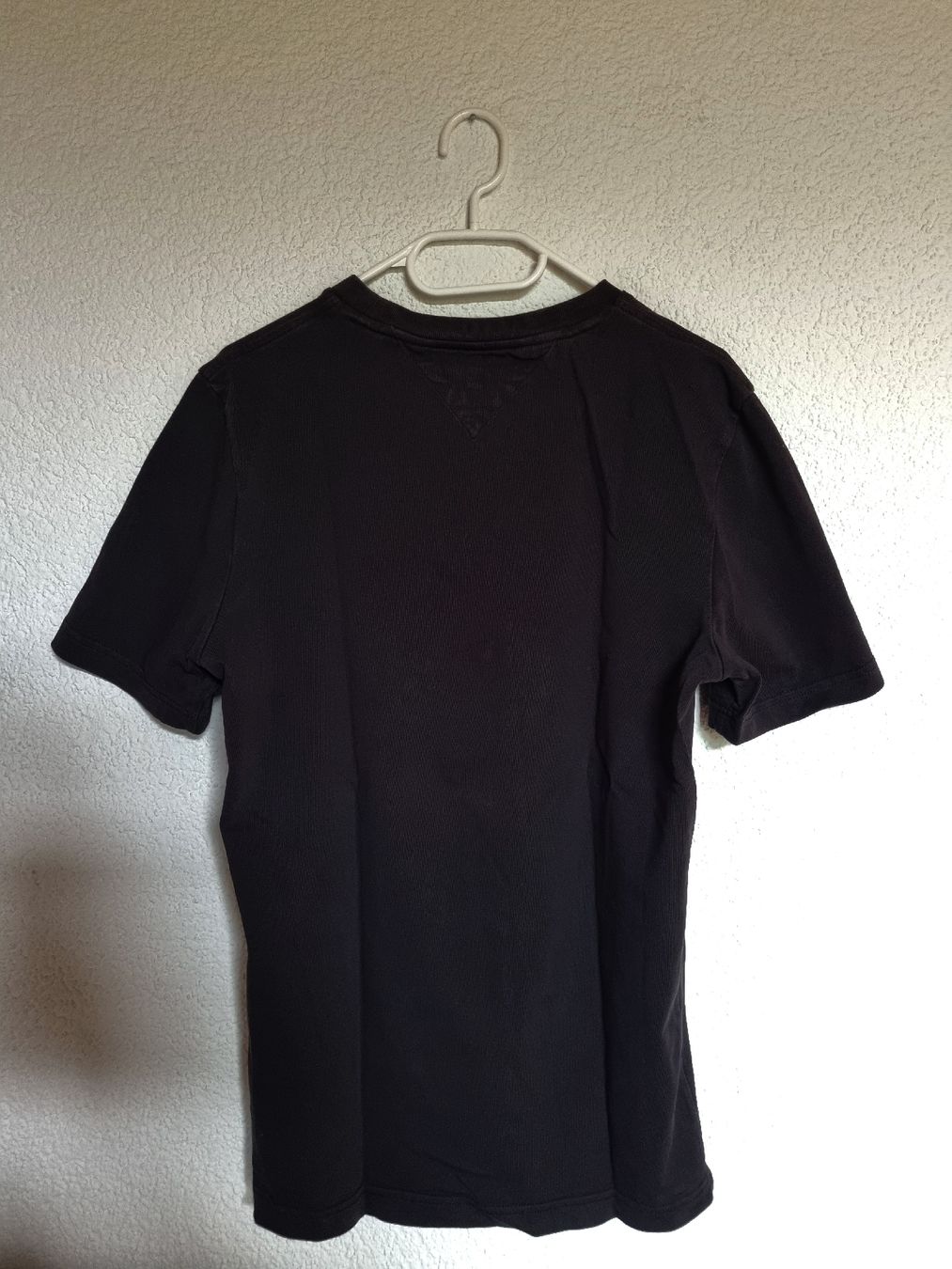 Tommy Hilfiger T-shirt: T-Shirt Tommy Hilfiger – Usato da Bätterkinden venduto da luk_6kmj 1
