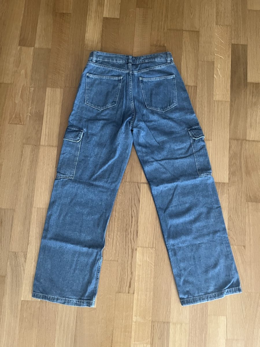 Bershka Jeans: Damen Jeans Cargo Bershka – Usato da Naters venduto da mar_fp7t 3