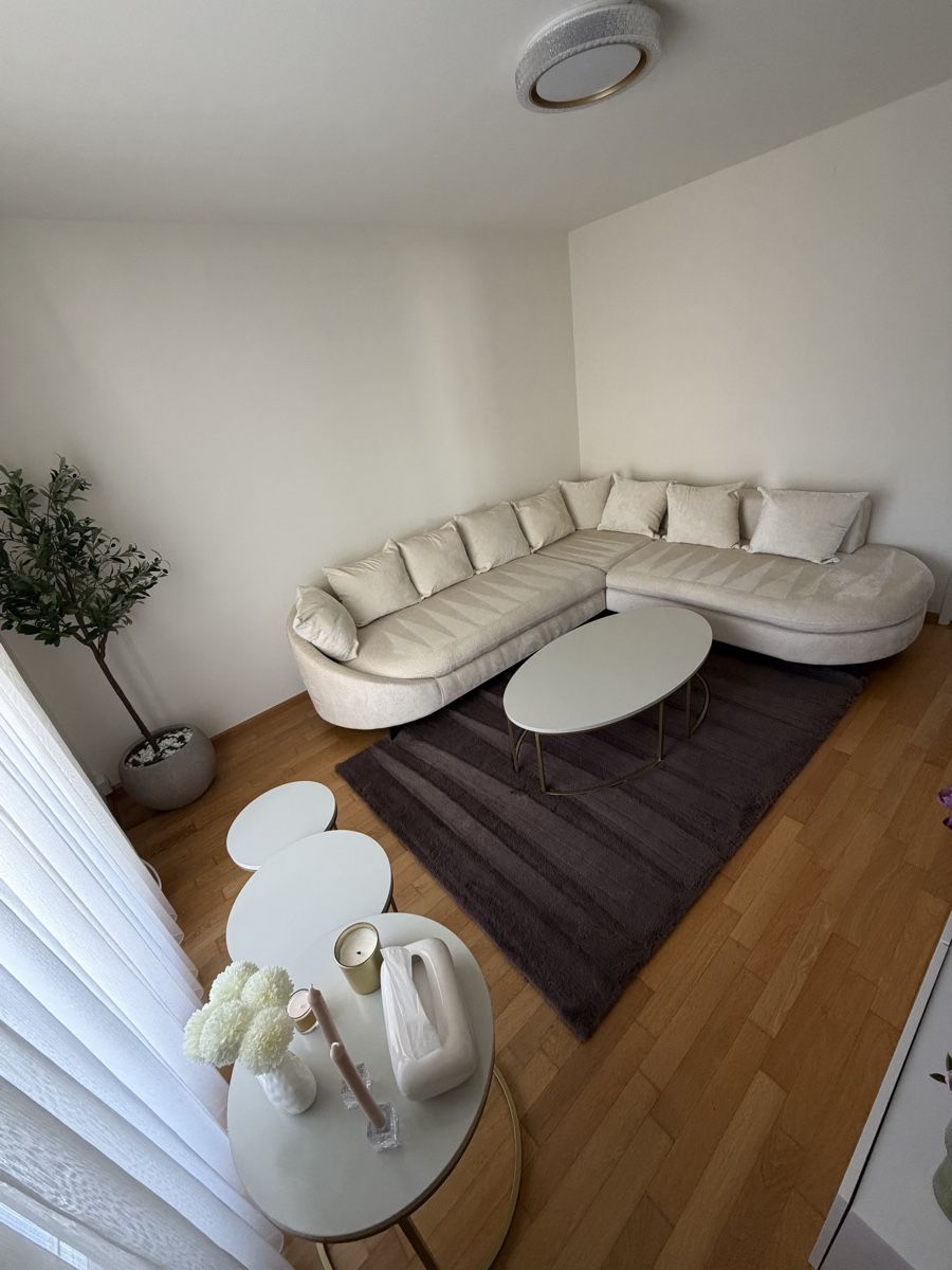 Sofas: Ecksofa – D'occasion à Münchenstein par emi_td7v 1