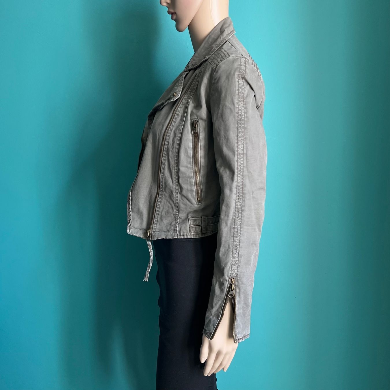 Mango Jacken: MANGO Jacke 💚 – Gebraucht aus zürich von vintage12 2