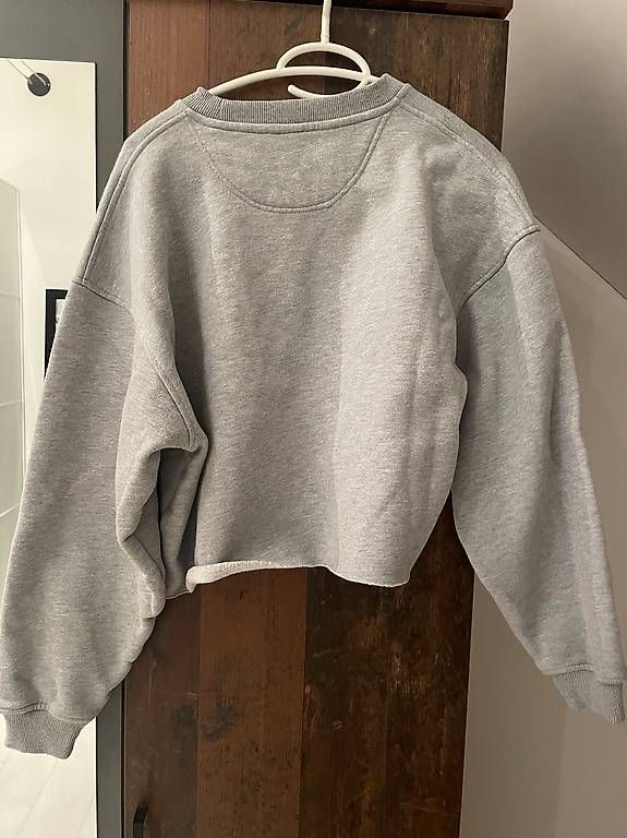 Maglioni & Felpe: Mlya Pullover Grösse M, crop Schnitt – Usato da Frauenfeld venduto da chbre 2