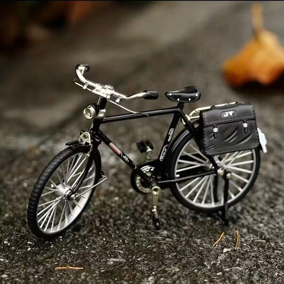 Modellini d'auto: Modell Fahrrad 1:10 – Nuovo (secondo la descrizione) da Uerkheim venduto da Kaufoption 1