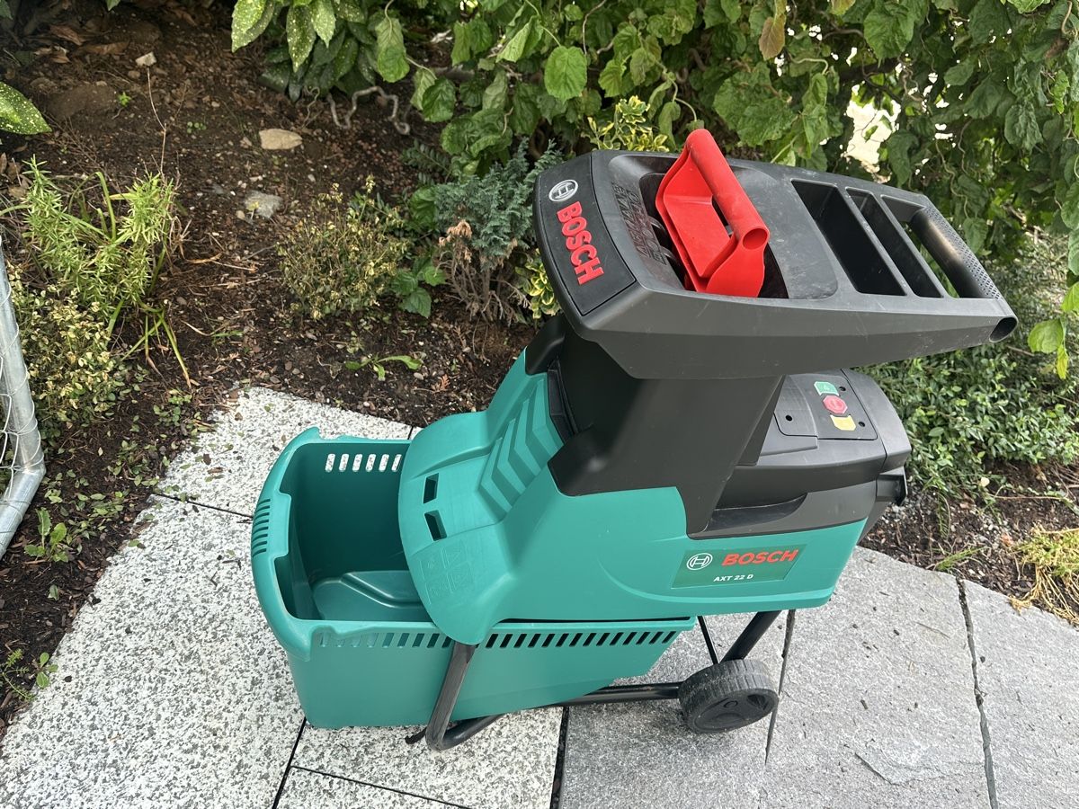 Bosch Häcksler: Bosch AXT 22 D Häcksler – Gebraucht aus Meggen von JH86 1