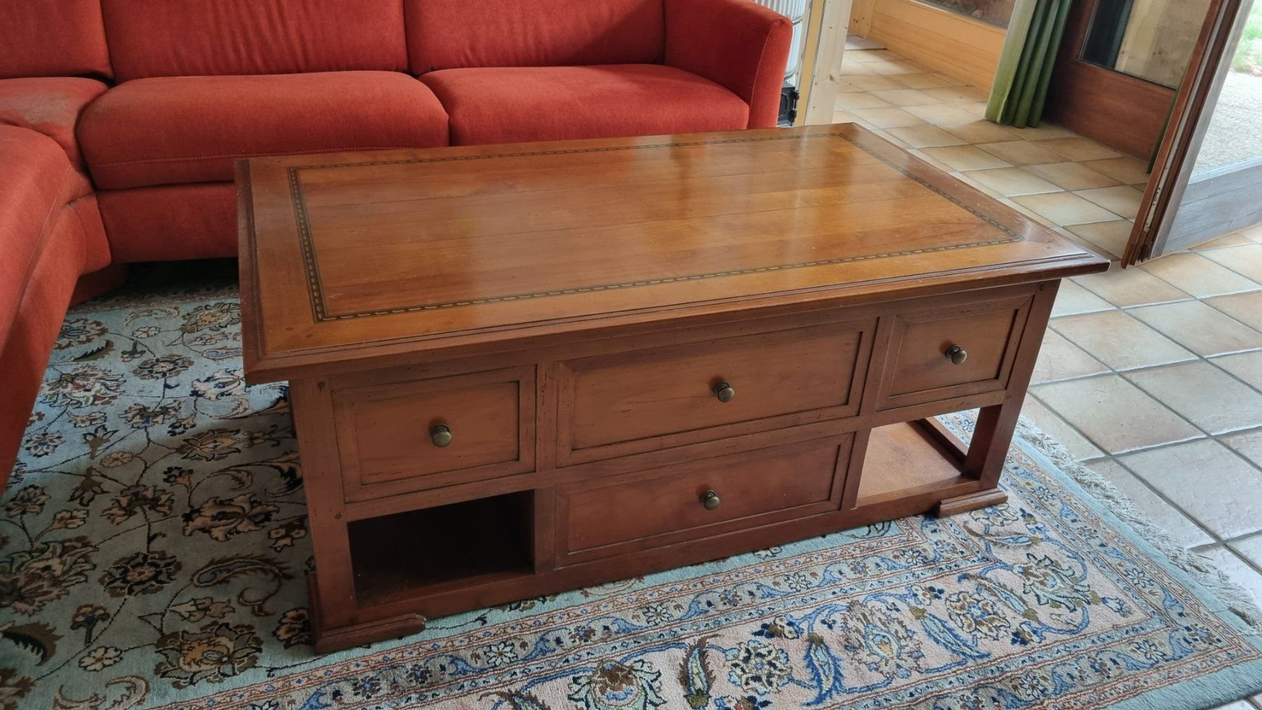 Tavoli: Table basse relevable bois massif bon état – Usato da Versoix venduto da Audrey294