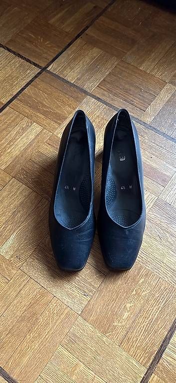 Ara Scarpe da donna: Escarpins noirs Ara 37,5 – Usato da Veyrier venduto da Nath9279