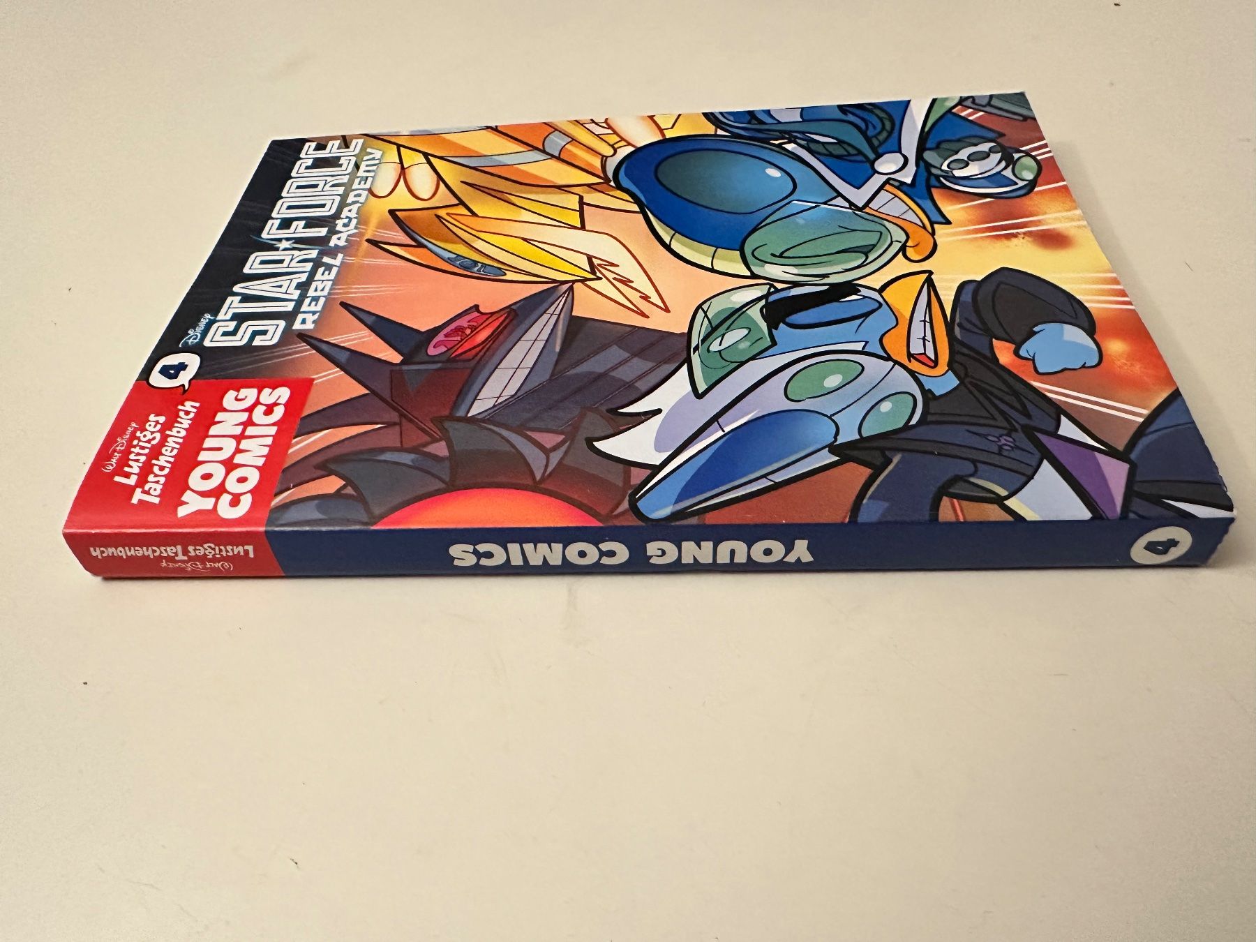 Comics: LTB LUSTIGES TASCHENBUCH YOUNG COMICS BAND 4 – Gebraucht aus Münsingen von Ganjam 1