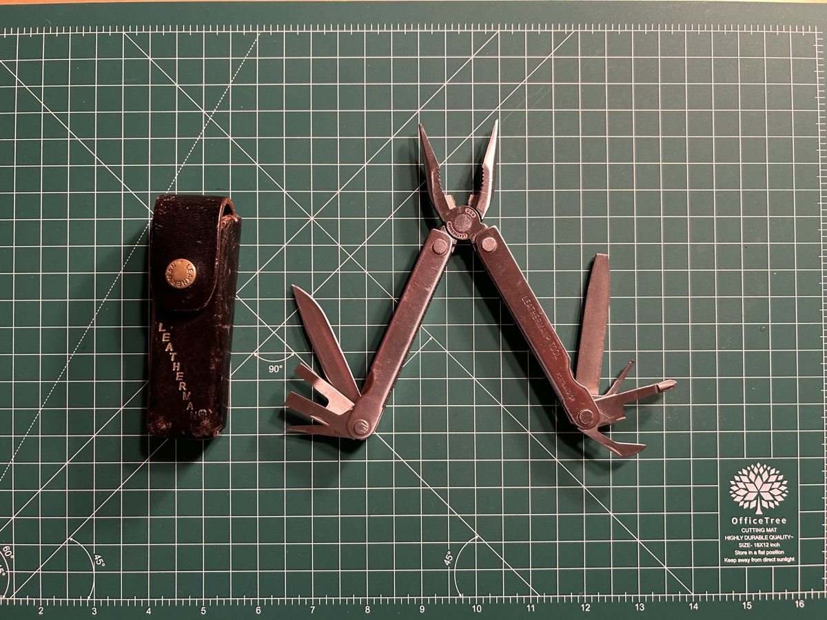 Leatherman Coltelli tascabile: Multitool Leatherman PST mit Lederetui - 08/1997 – Usato da Männedorf venduto da jon_79vx