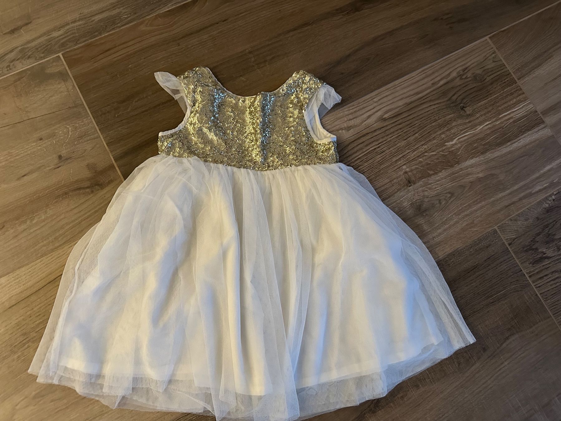 Kleider & Röcke: Kinder Kommunion oder Ehe Kleid (8J & 5J) – Gebraucht aus Binningen von zet_ly9z 2