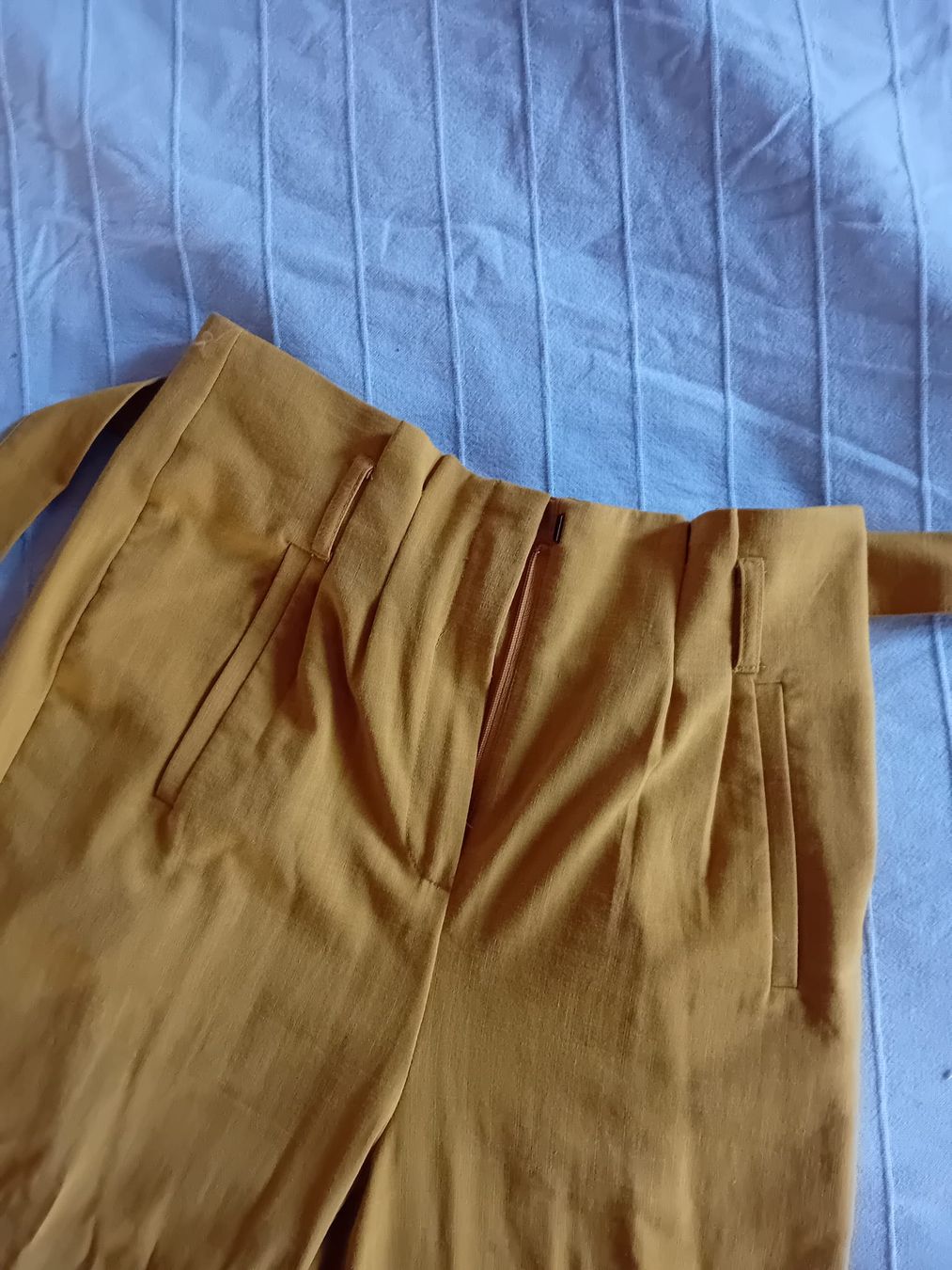 Pantaloni: Schöne Sommerhose in grösse 36. – Usato da Montagny-les-monts venduto da Alvarolorenzogotor 2