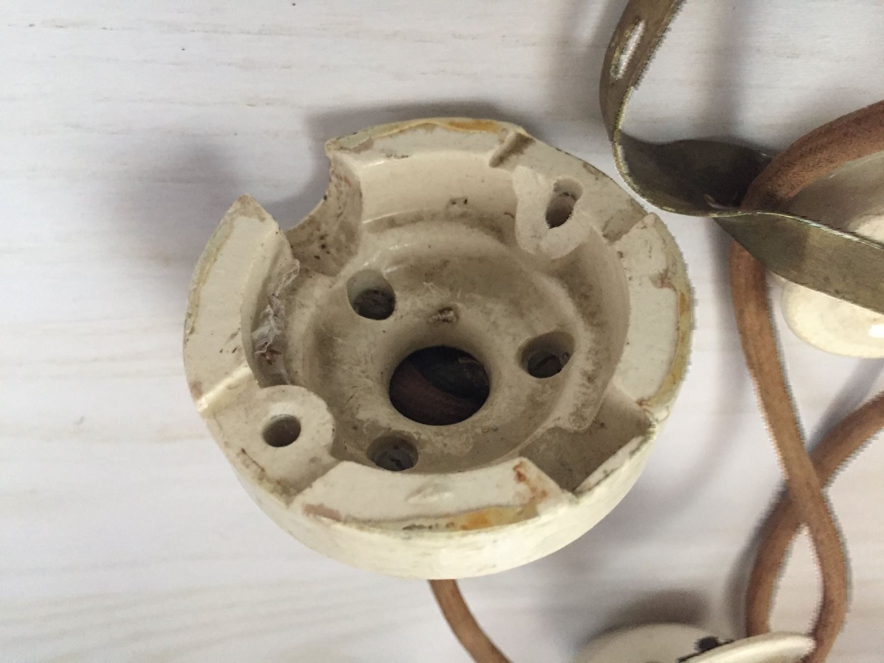 Lampes: Schöner alter Lampenzug – D'occasion à Volketswil par zwitsch33 3