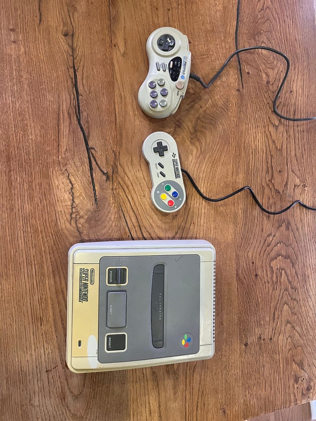 Nintendo Console: Super Nintendo + 17 Spiele – Usato da Hettiswil venduto da bur_vvg9 1