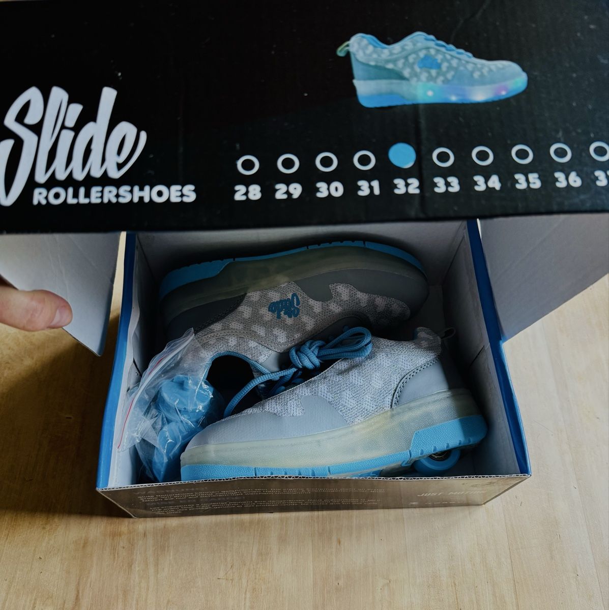 Chaussures hommes: Neue Slide Rollershoes – Neuf (Voir description) à Andelfingen par len_hc8f 6