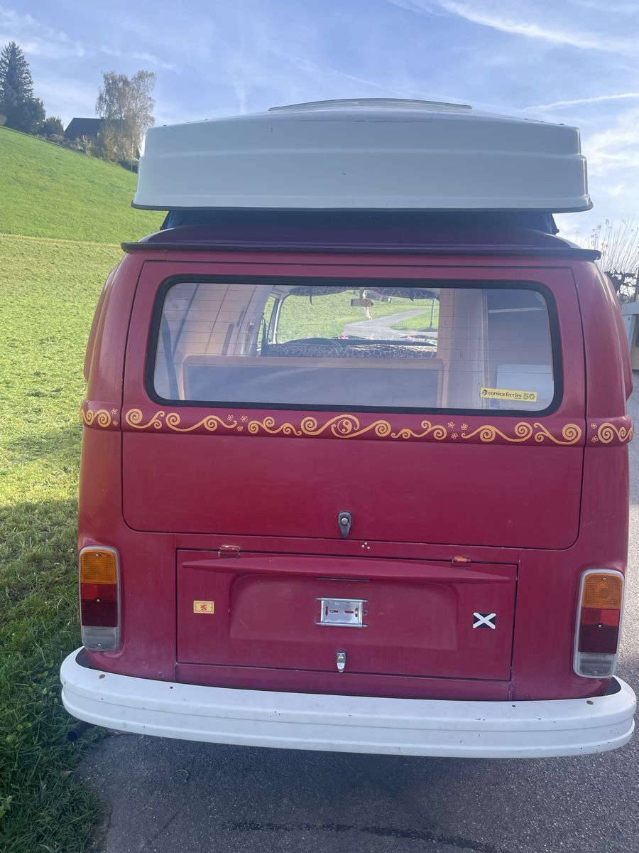 VW Veicoli da campeggio: VW T2 Camper, restauriert – Usato da Rüfenacht BE venduto da nad_t77n 4