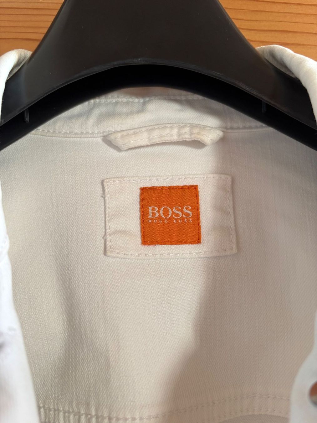 Hugo Boss Giacche: Hugo Boss Jeansjacke weiss – Usato da Weinfelden venduto da stella79 1